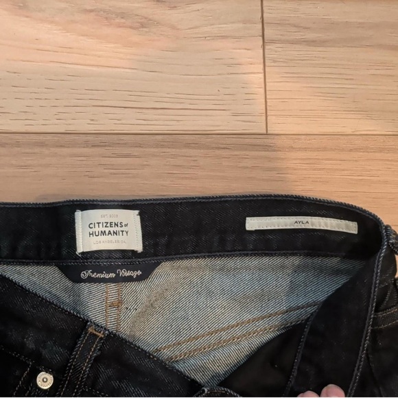 Citizens Of Humanity Dark Wash Jeans - Picture 3 of 5